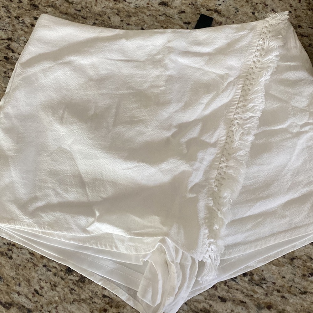 skort - Picture 3 of 4